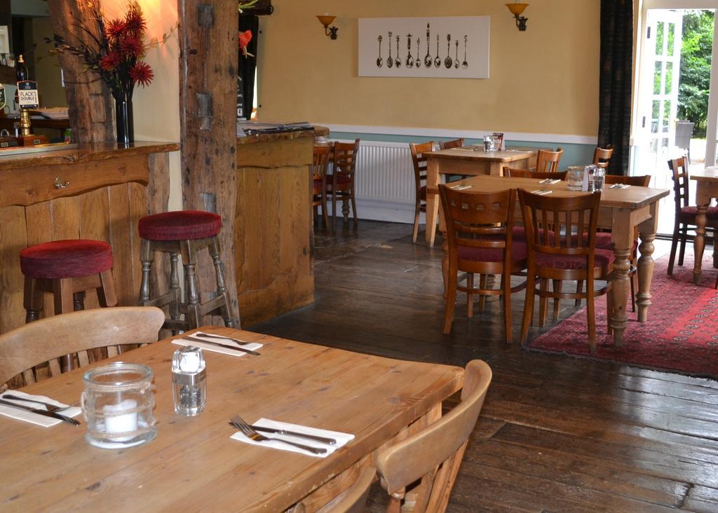 Hotel The Mill Arms Romsey Exterior foto